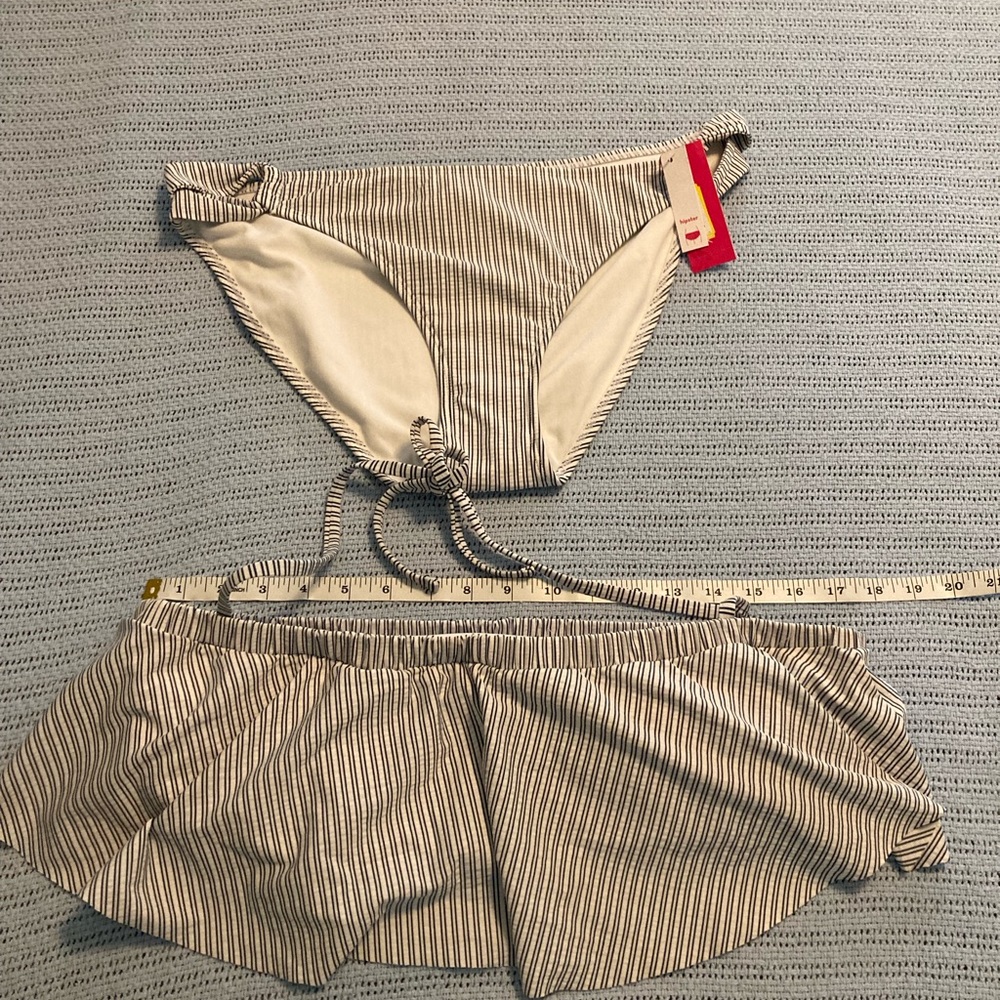 Xhilaration Women's Seersucker Ruffle Bikini Top NWOT